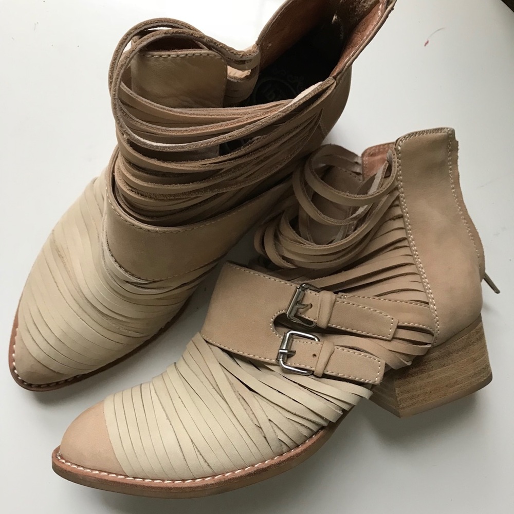 Jeffery Campbell tan boots
